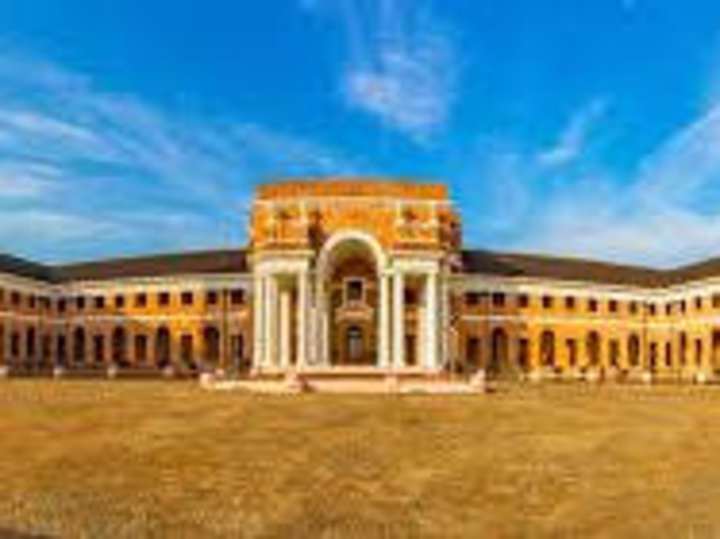 Cover image for Taxi service in Dehradun