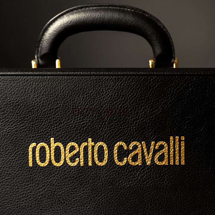 Cover image for Roberto Cavalli 