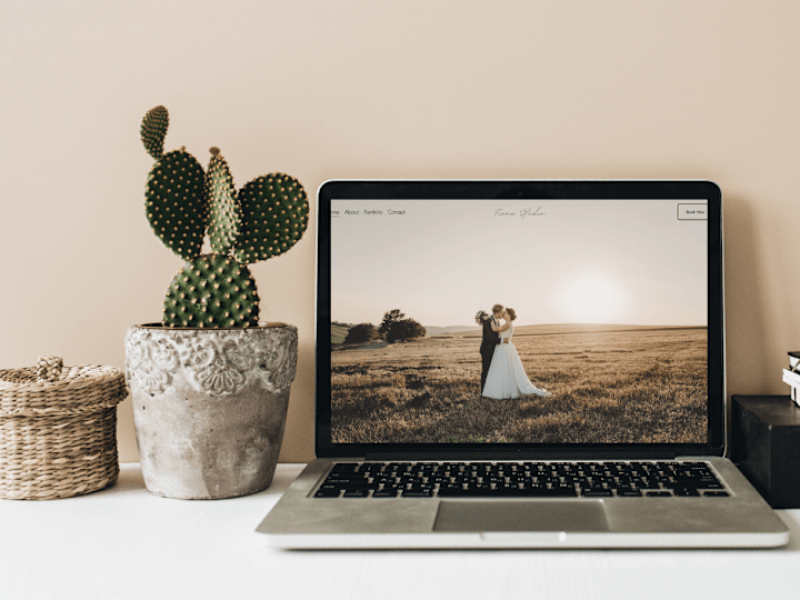 Cover image for Squarespace Custom Website Design - Wedding Photographer