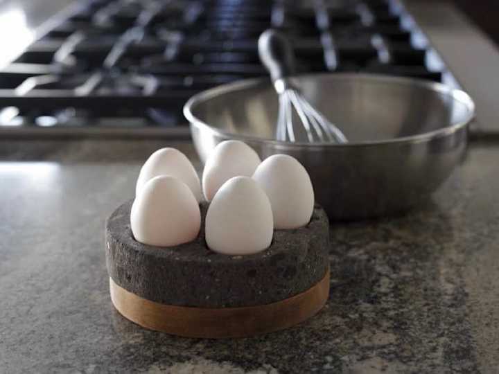 Cover image for Egg holder