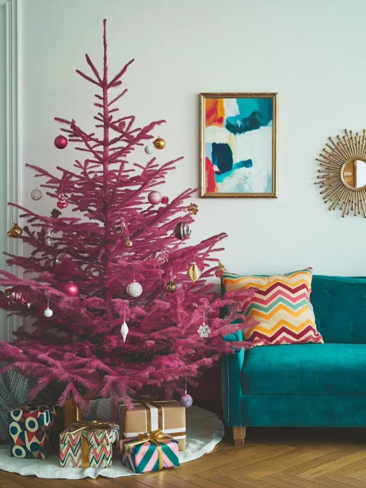 Cover image for SEO Blog: 7 Cozy & Quirky Christmas Tree Ideas (interior design)