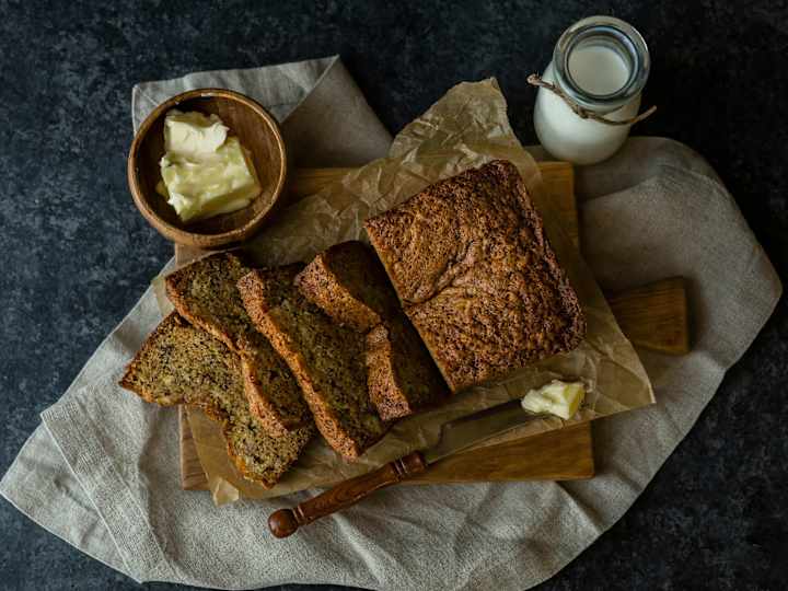 Cover image for 7-Eleven (Banana Bread) / Packaging