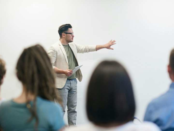 Cover image for Presentation Coaching Senior Leaders 