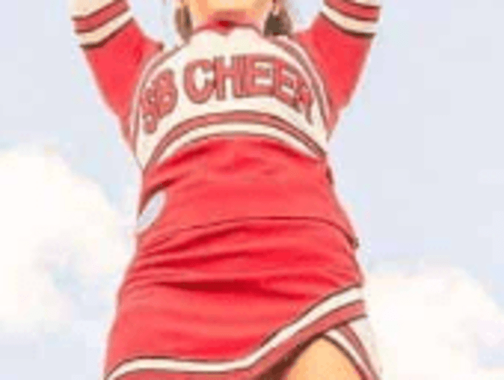 Cover image for High school cheerleaders make a difference!