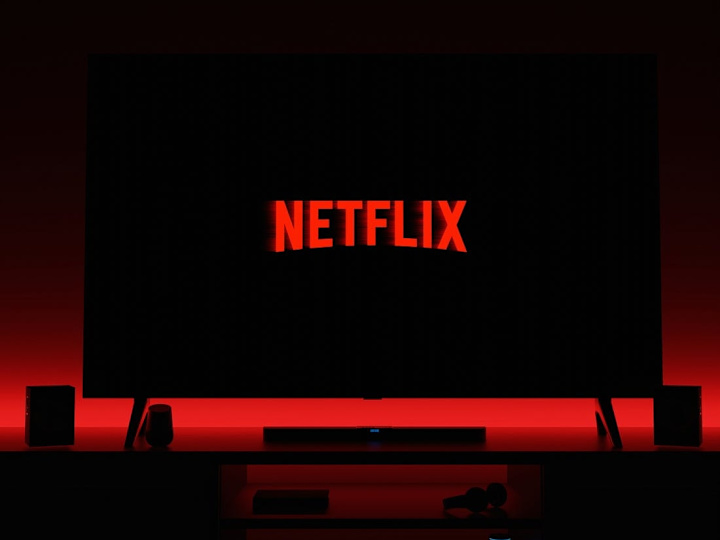 Cover image for Netflix: Revolutionizing the Way We Watch