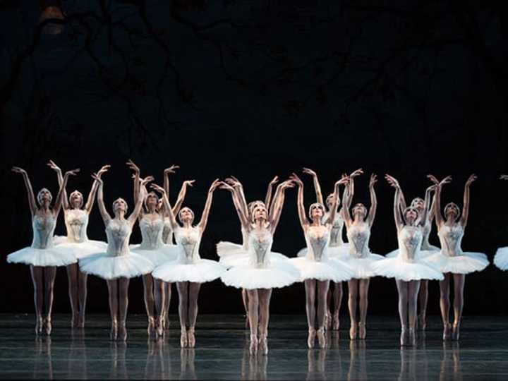 Cover image for How To Be an Experienced Ballet Dancer in 4 Months Or Less