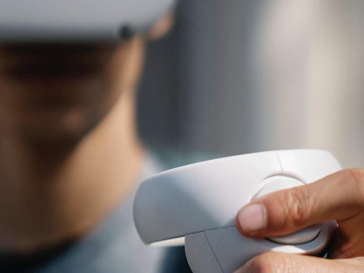 Cover image for Top 10 Futuristic Innovations Revolutionizing the Tech Industry