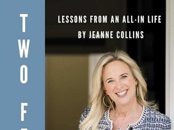 Cover image for Memoir: TWO FEET IN by Jeanne Collins