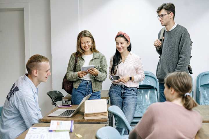 Cover image for How To Eat Healthy In College