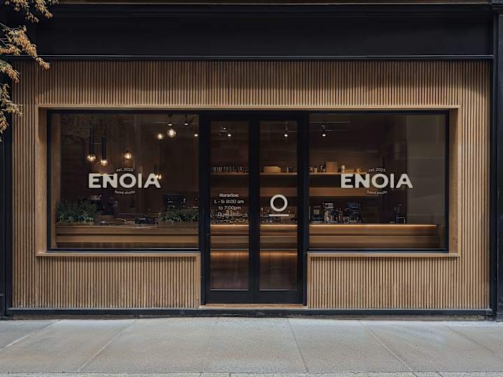 Cover image for 🩰Enoia: The First Barre Studio in Medellín.