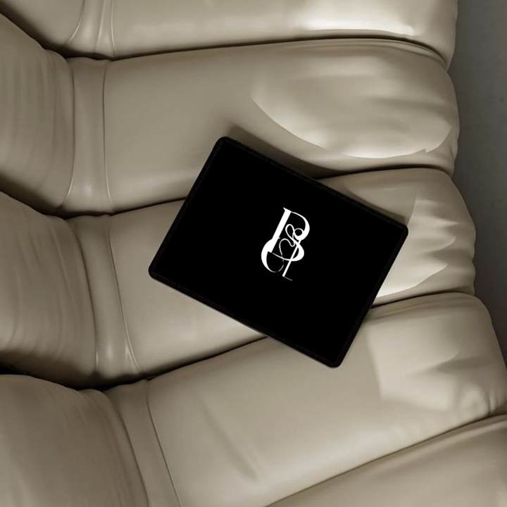 Cover image for What is included in the BRAND MINI package?