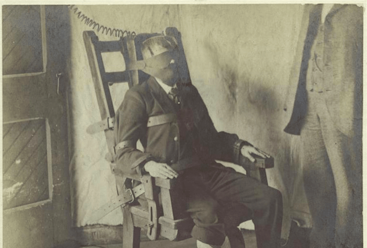Cover image for First Execution by Electric Chair Not a Resounding Success