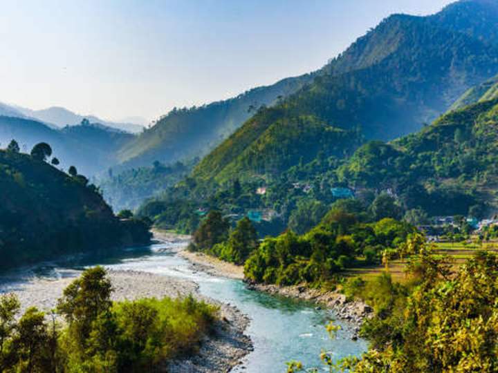 Cover image for Auli to Dehradun Cab