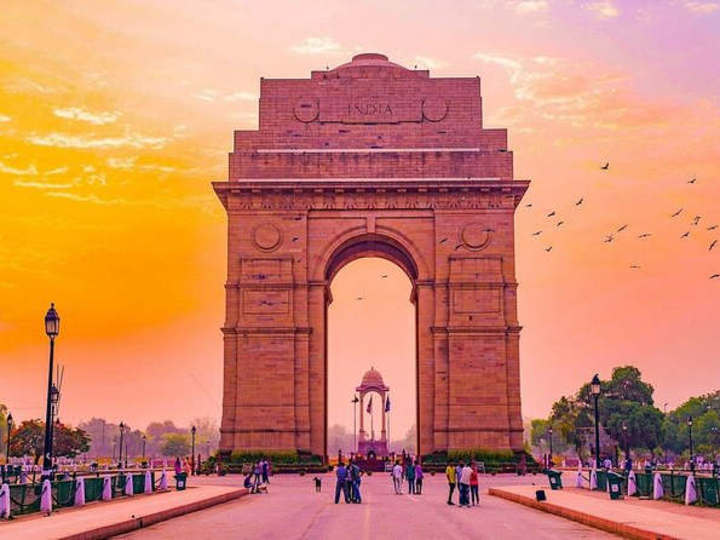 Cover image for Patna to Delhi Cab