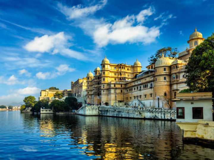 Cover image for Jodhpur to Udaipur Cab