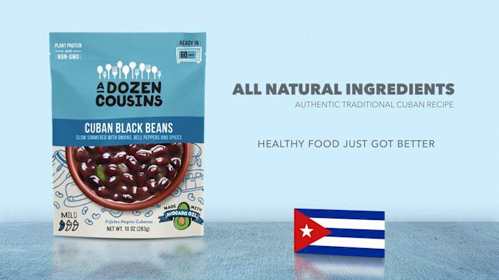 Cover image for A Dozen Cousins: Celebrating the Essence of Cuban Black Beans