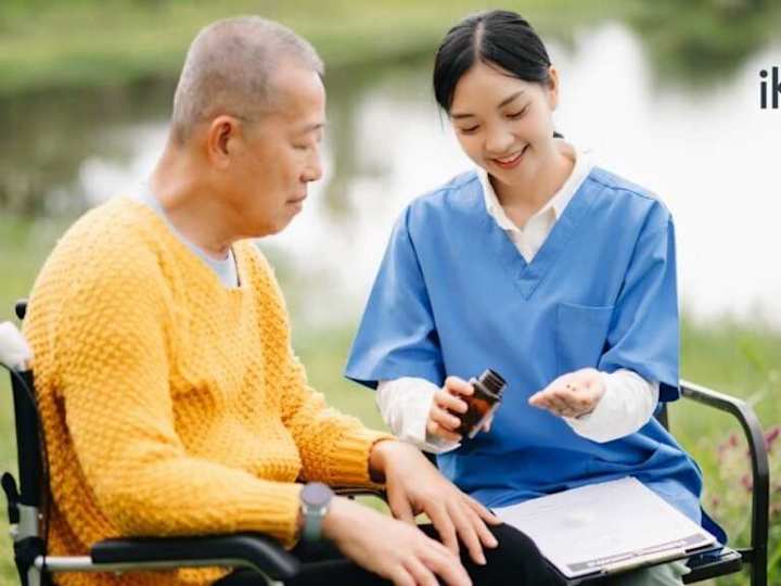 Cover image for Treating Dementia Singapore