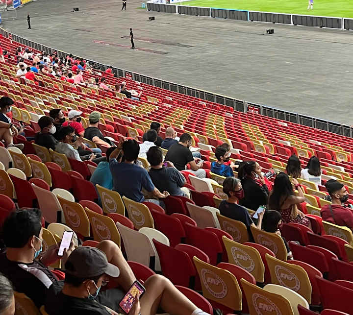 Cover image for Netizens dissatisfied with FAS cause they had to sit on the flo…
