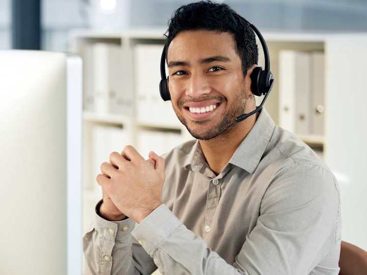 Cover image for Bilingual Customer Support