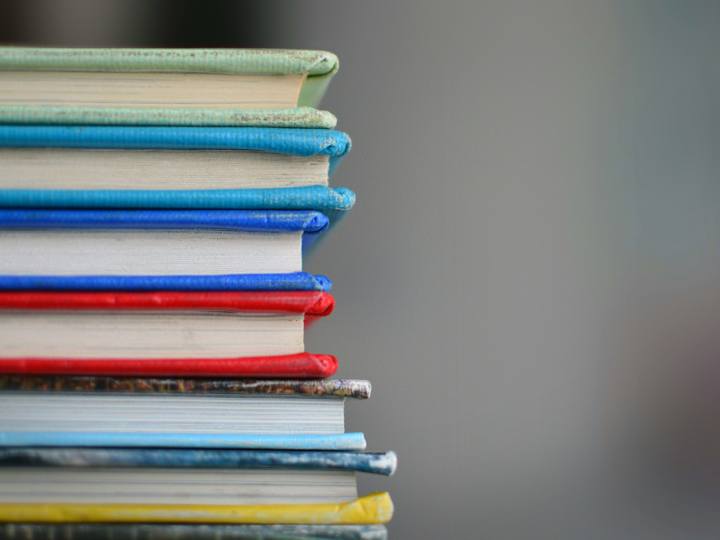 Cover image for 1000 Word Education Article
