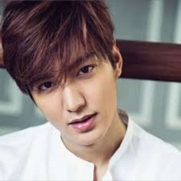 Cover image for Lee Min-Ho South Korean Actor Life History, Biography 