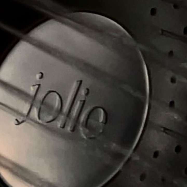 Cover image for Jolie Shower Head - UGC How-To Video