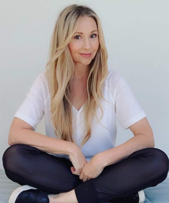 Cover image for Mature Makeup Masterclass | Teachable Sales Page | Hollywood MA