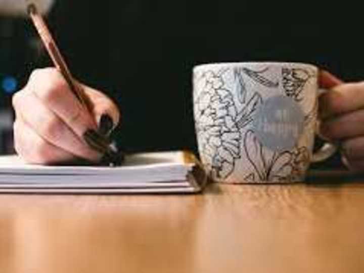 Cover image for "Creative Scriptwriter for Engaging Content"