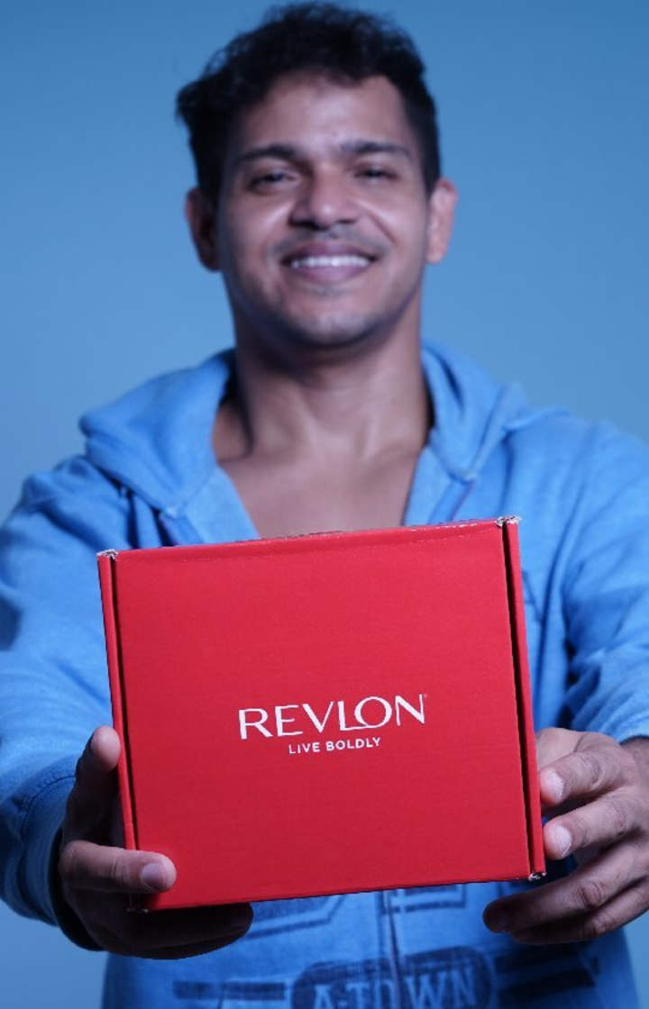 Cover image for Revlon Face Roller 