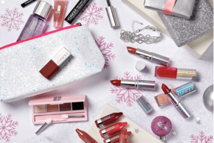 Cover image for Clinique Christmas Campaign