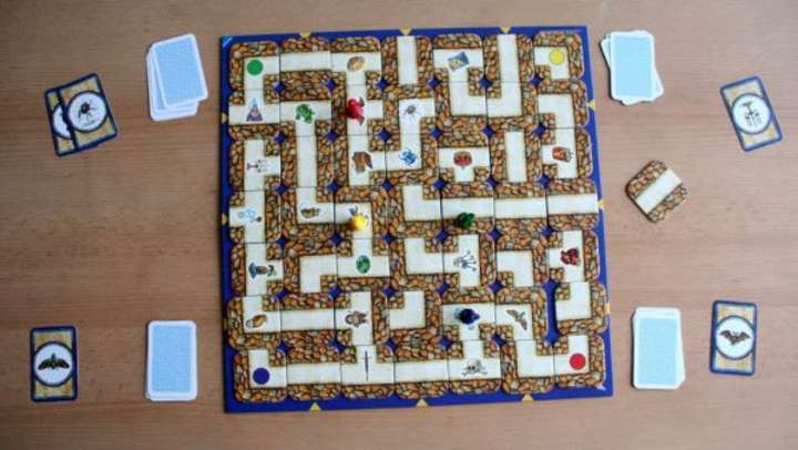 Cover image for The Amazing Labyrinth Java Server/Client Game