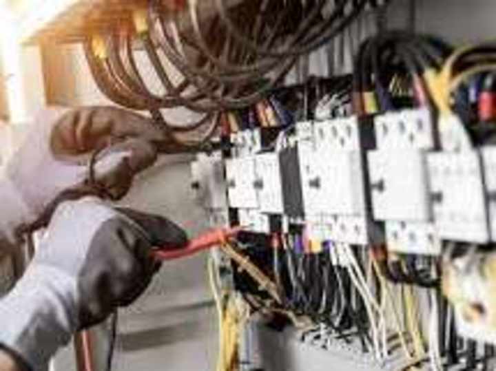 Cover image for Electrical University – From Apprentice to Expert