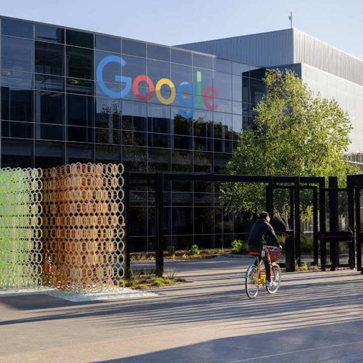 Cover image for U.S. Says Google Is an Ad Tech Monopolist, in Closing Arguments