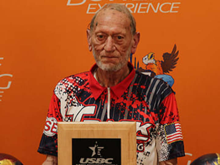 Cover image for Pennsylvania bowler keeps promise, reaches 50 years at USBC 