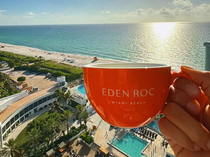 Cover image for Eden Roc Miami