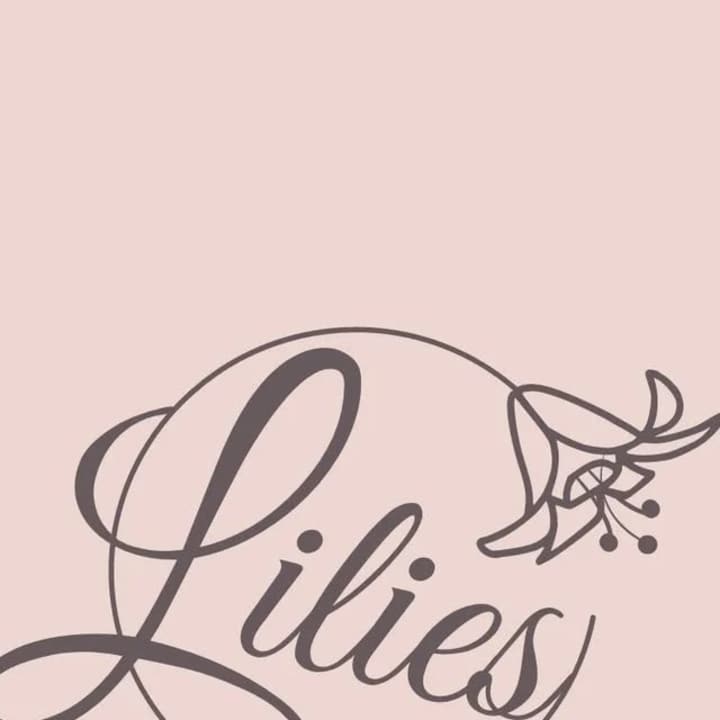 Cover image for Lilies Favors