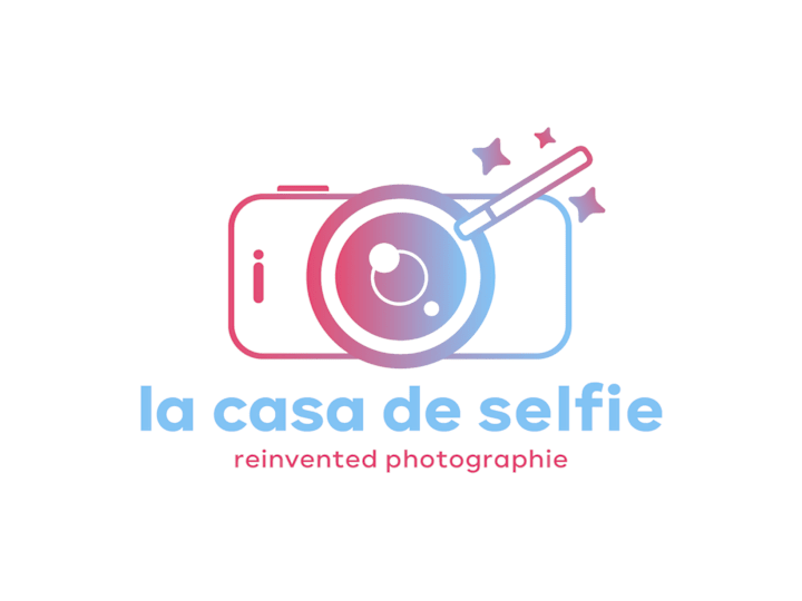 Cover image for La casa de selfie logo :: Behance