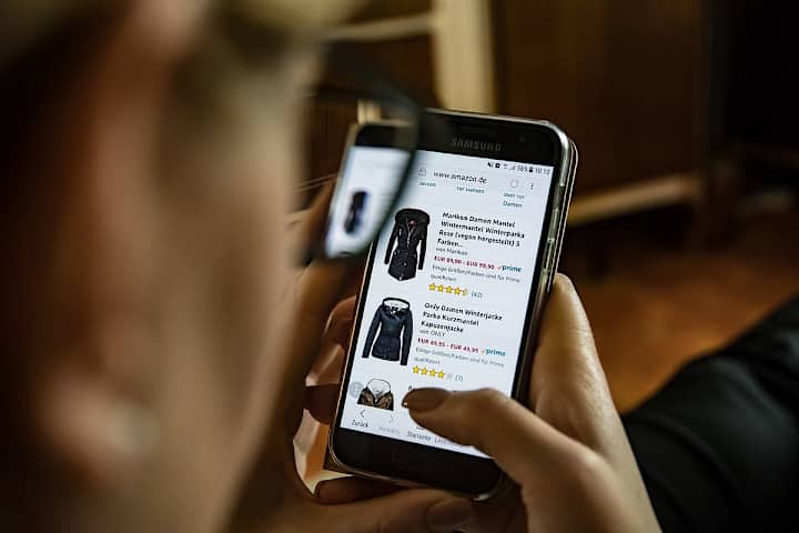 Cover image for Revealed: The Top Secret to Writing Product Descriptions That S…