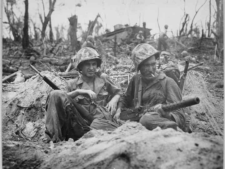 Cover image for 
                            THE HISTORY OF WW2
         
