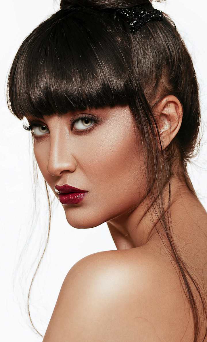Cover image for high-end photo retouching
