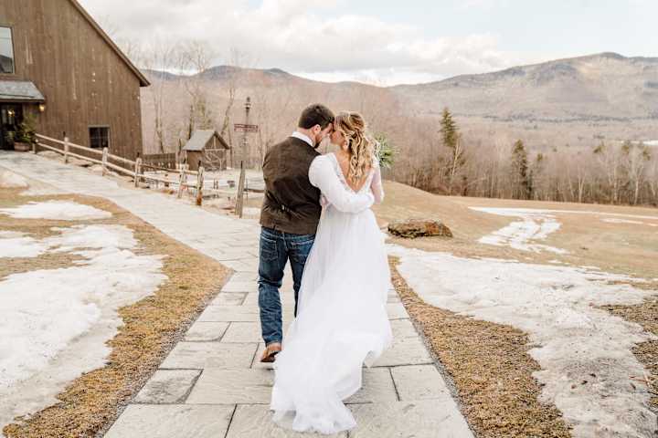 Cover image for Cozy winter wedding at the Mountain Top Inn in Vermont - Mounta…