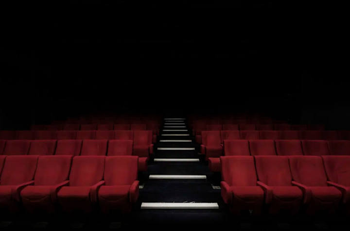 Cover image for Quels sont les impacts du cinéma sur la société ?