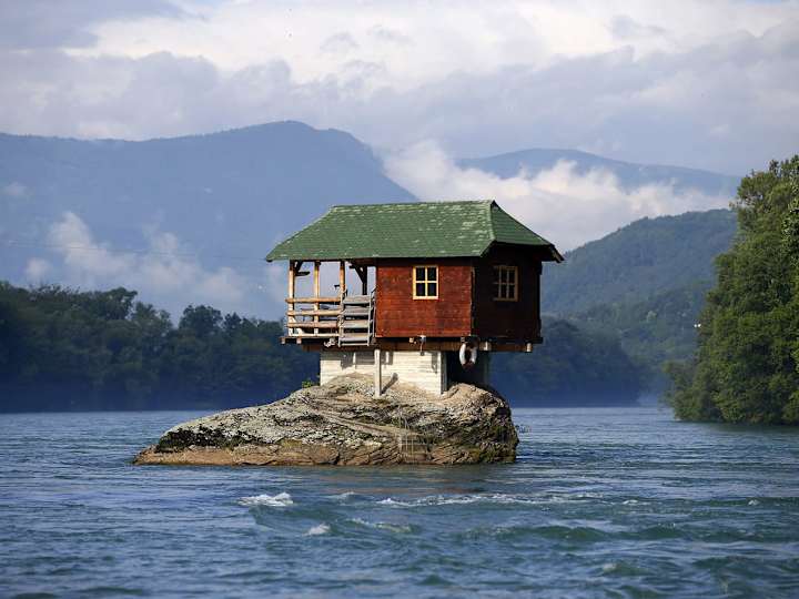 Cover image for The Essential Elements of a Well-Designed House Structure
