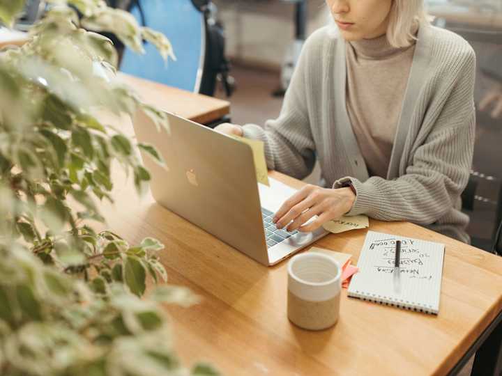 Cover image for Weekly Newsletter Writing