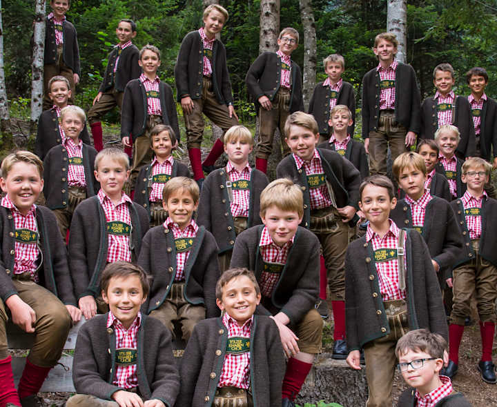 Cover image for Free Duomo Concert Features Famed Child Vocalists