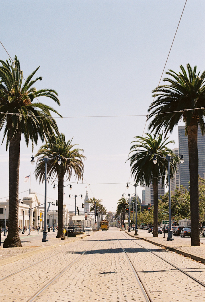 Cover image for Upward