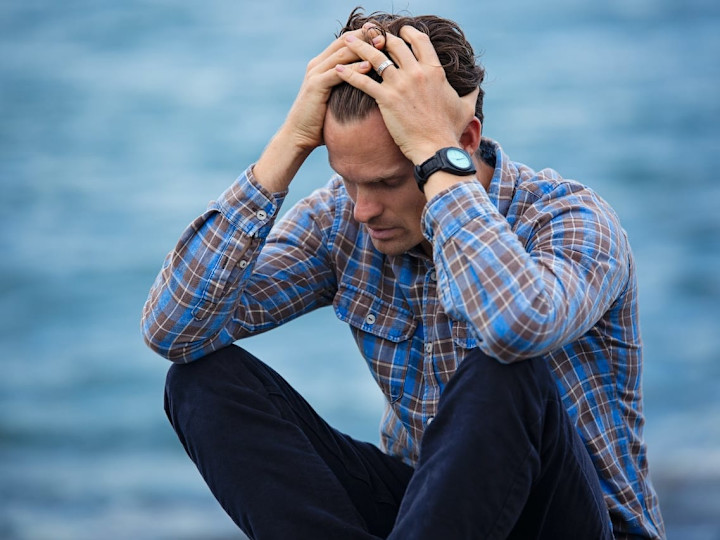 Cover image for Win the Battle Against Depression: 10 Powerful Techniques to Hel