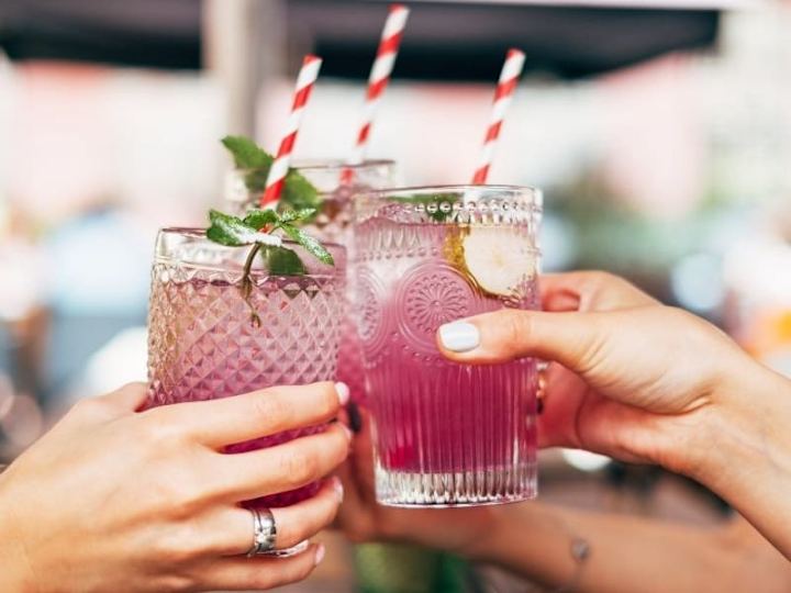 Cover image for Bringing Happy Hour Home