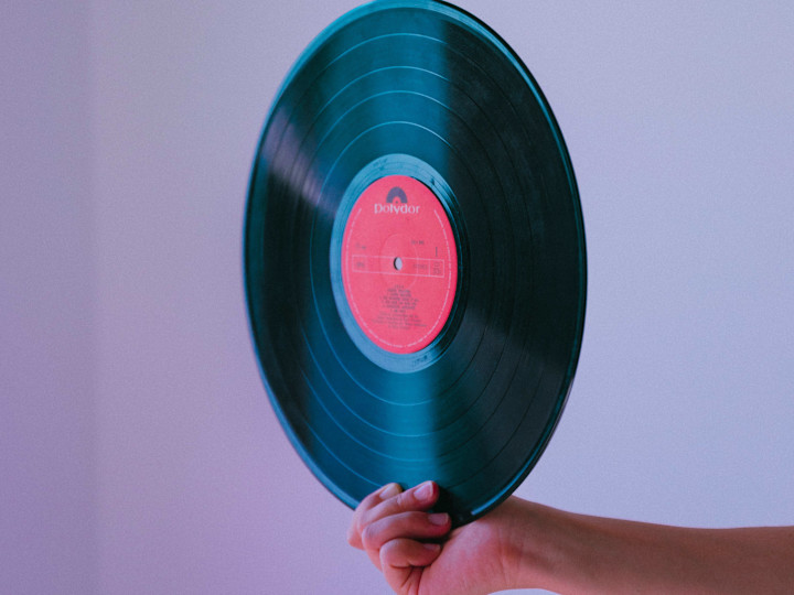 Cover image for Amazon VINYL: The Future of Physical Records