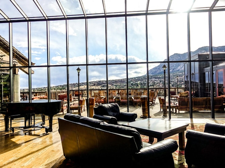 Cover image for Cheyenne Mountain Resort, Colorado Springs